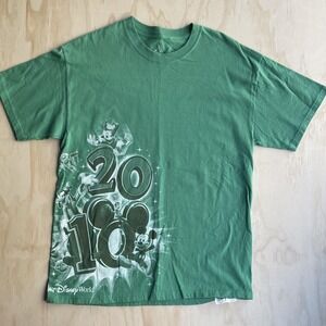 Walt Disney World Tour 2010 Shirt Mens Large Green Mickey Pluto Hanes T-Shirt